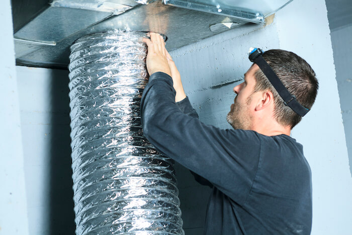 Why Schedule a Professional Duct Cleaning Service This Spring?